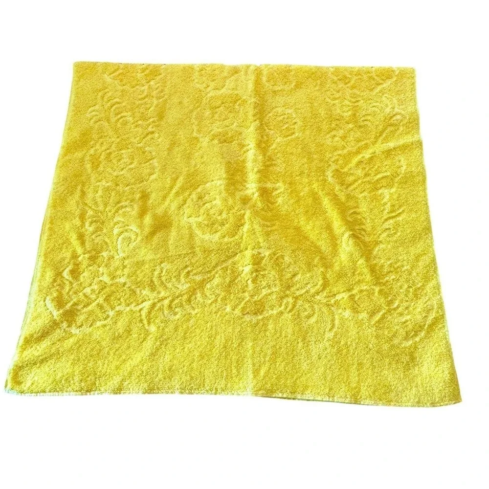 VintageCannon‎ Towel Set Yellow with Lavender Crochet Ribbon Basket Applique